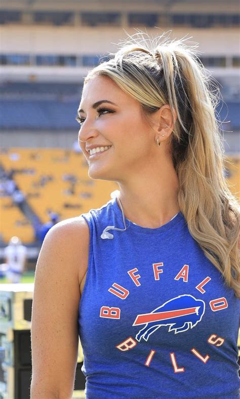 Cynthia Frelund NFL Network : r/HotSportsReporters