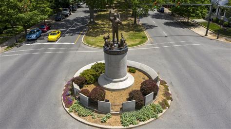 Arthur Ashe statue to remain in Richmond after being defaced