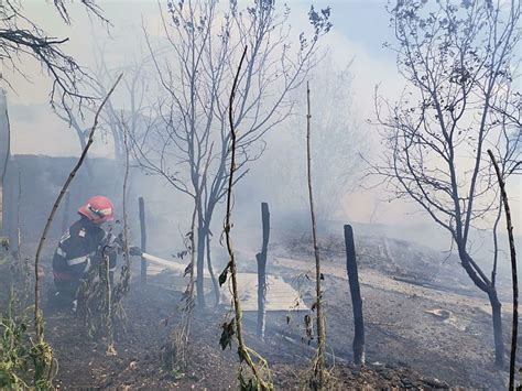 FOTO Incendiu violent la Spinești comuna Vrâncioaia Flăcările au