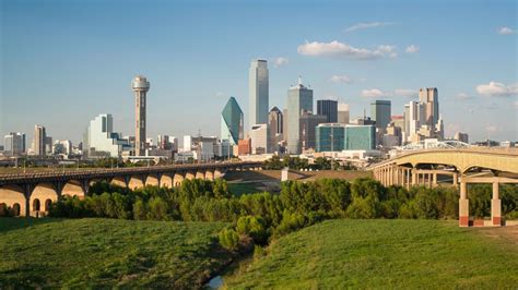 Hertz Car Rentals at Dallas/Fort Worth Airport from $41/day - KAYAK