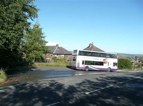 Bus Terminus Mount Road Marsden © Humphrey Bolton Cc By Sa20