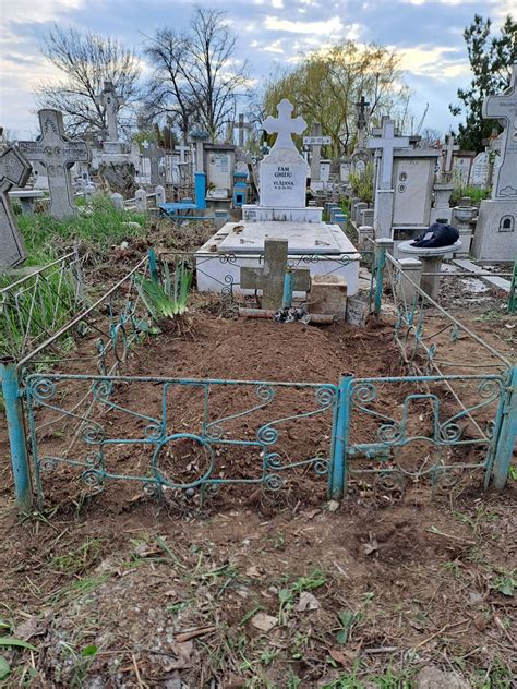 Super Oferta Vand Donez Vanzare Loc De Veci In Cimitirul Eternitatea