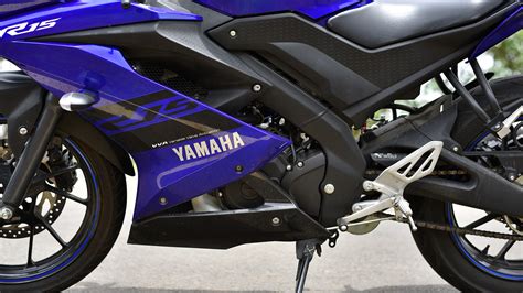 Yamaha YZF R15 V3 0 2018 STD Bike Photos Overdrive