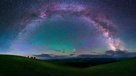 星空 夜晚 草地 风景4k壁纸非凡壁纸精选非凡壁纸