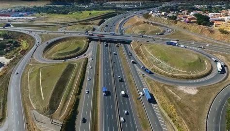 Rodovias da região de Campinas esperam 2 3 milhões veículos no feriado