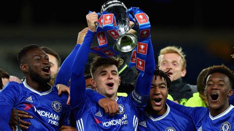 Chelsea 5 1 Manchester City Agg 6 2 Blues Lift Fa Youth Cup For