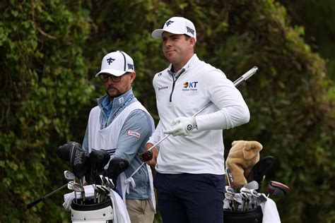 Who is Luke List's caddie?