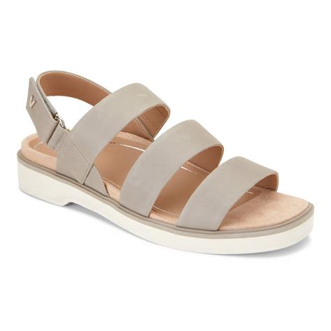 29 Pairs Of Sandals That'll Stay On Your Feet All Day Long