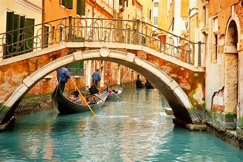 Veneza E A História De Suas Gôndolas Cenci Turismo