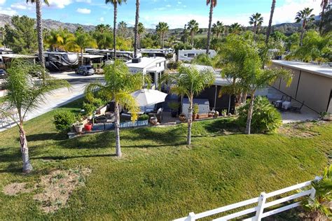 Site Fully Screened In Buildout With Washer Dryer And Fantastic