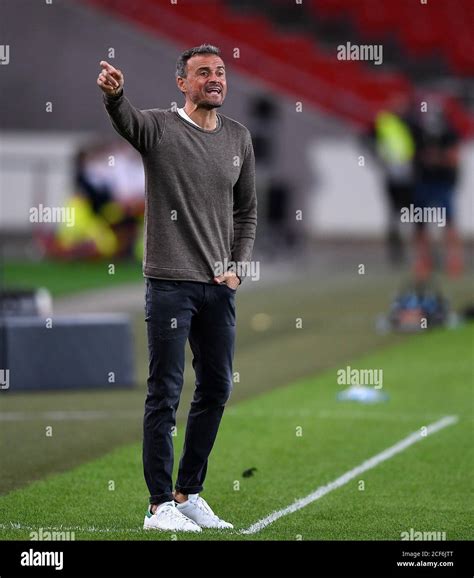 Luis enrique head coach spain hi-res stock photography and images - Alamy