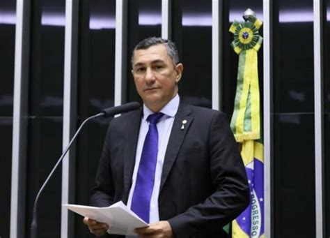 Jesus Sérgio apresenta emenda para aumentar valor do empréstimo e