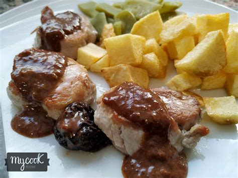 Solomillo De Cerdo Con Salsa De Oporto Y Ciruelas Pasas Mycook Recetas