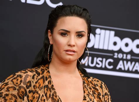 Actresssinger Demi Lovato Hospitalized For Possible Overdose Orange