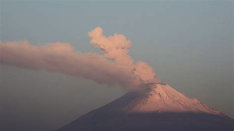 Actividad Del Volc N Popocat Petl Hoy De Mayo Explosiones