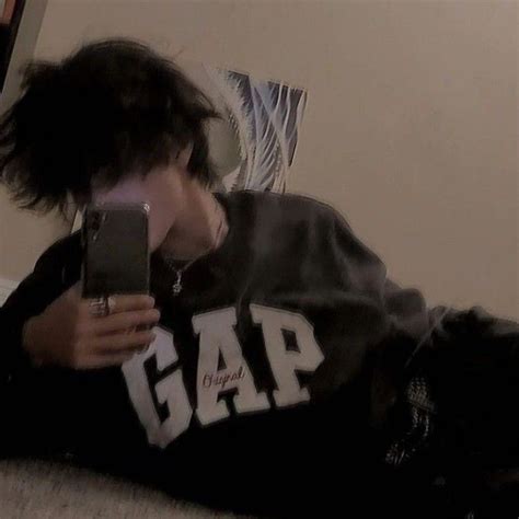 Pin by 𝖑𝖊𝖔𝖚𝖙 on Guardado rápido Corpse husband Profile picture Hot
