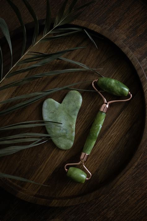 Cuál es la diferencia entre el rodillo de jade y la gua sha