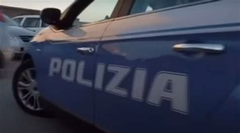 Aggredisce Ex Compagna Davanti Ai Figli Ad Adrano Arrestato 23enne