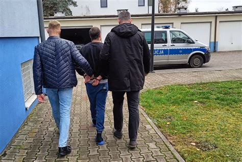 Rozbój na ul Sikorskiego Policjanci zatrzymali 21 latka