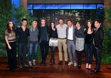 Cast Of Twilight With Ellen Twilight Cast Twilight Movie Twilight Saga