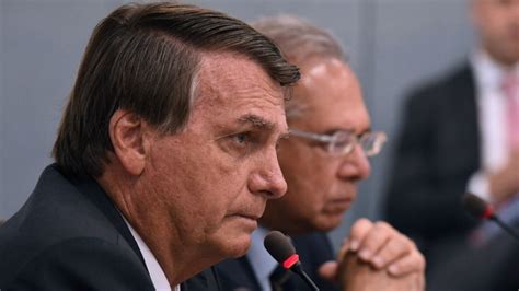 Bolsonaro Diz Que Pretende Desonerar A Folha De Pagamento Da Saúde