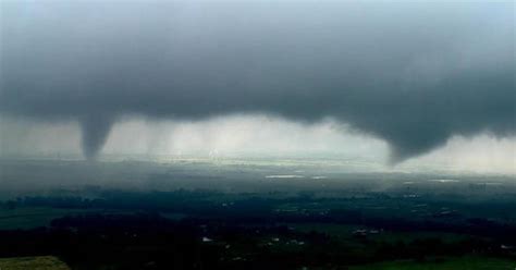 Tornado Outbreak Hits Oklahoma And Texas Cbs News