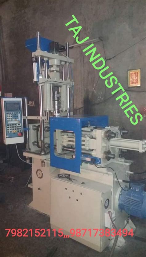 HDPE Vertical Toggle Locking Injection Molding Machine Capacity 100