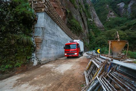 Tr Fego Na Serra Do Corvo Branco Liberado Como Alternativa Serra Do