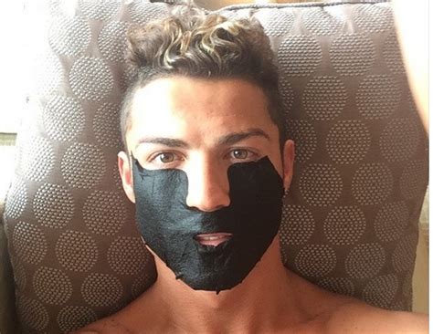 ¿qué Significa La Extraña Foto Que Publicó Cristiano Ronaldo Nexofin