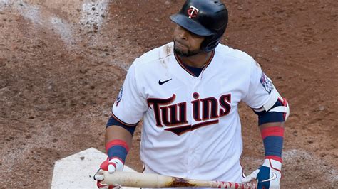 MLB rumors: Twins remain in talks with Nelson Cruz; White Sox bring ...