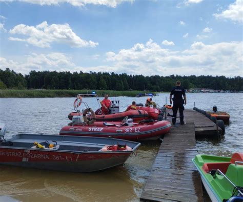 27 latek zniknął pod wodą Wcześniej zdjął kapok Tragedia nad zalewem