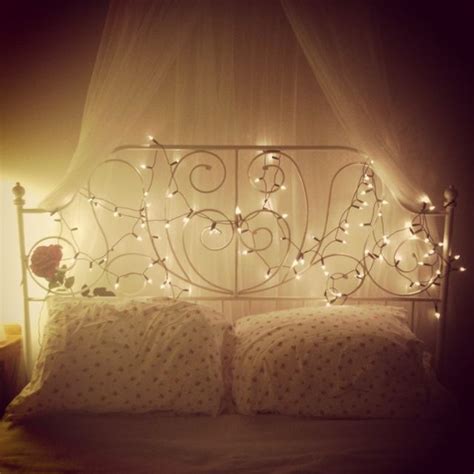 13 Ways To Use Fairy Lights And Make Your Bedroom Look Magical Fairy