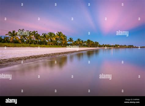 Long exposure at sunset of Smathers Beach, Key West, Florida Stock ...