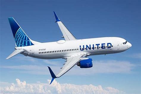 United Airlines Q2 Profit Rises To 1 32 Billion Despite Fuel Costs