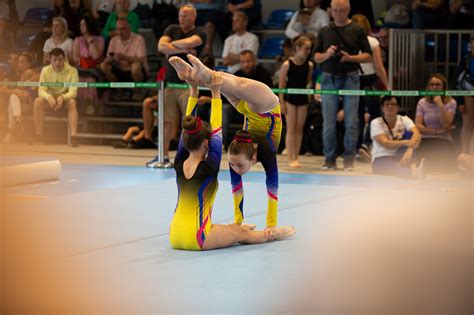 Akrobatyka Sportowa Dzier Oni W Na Podium Na Super Liga Akrobatyki