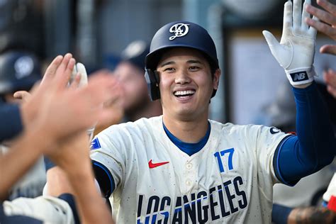 "Greatest baseball player. EVER" - MLB fans react as Shohei Ohtani hits ...