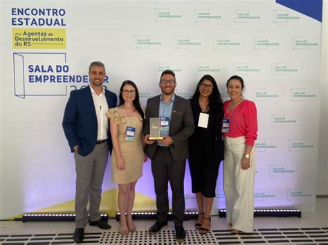 Sala Do Empreendedor De Garibaldi Recebe Selo Ouro Do Sebrae Rs