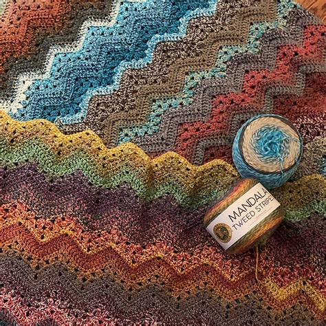 Ravelry Day Boom Blanket Pattern By Betty Mcknit