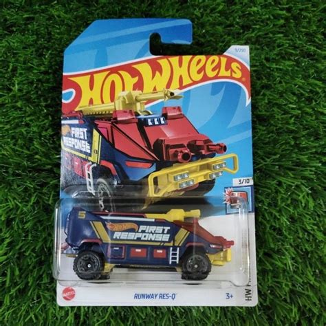 Hot WHEELS RUNWAY RES Q FIRST RESPONSE Fire Car Shopee Malaysia