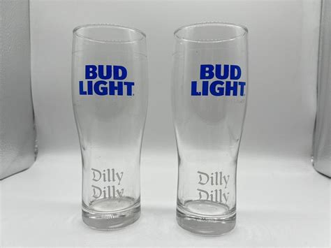 Bud Light Dilly Dilly 16oz Beer Glass Set Of 2 Ebay Beer Glass Set Bud Light Glass Set