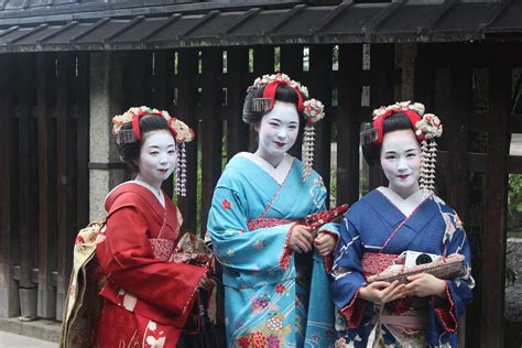 Traditional Japanese People