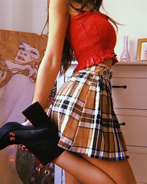 Plaid Skirt And Platform Boots Is An Undefeated Combo 🔥🌹💣 Top And Skirt