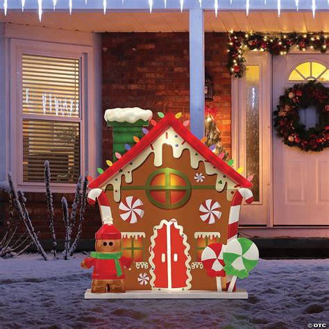 Outdoor Lighted Gingerbread House Decorations | Shelly Lighting