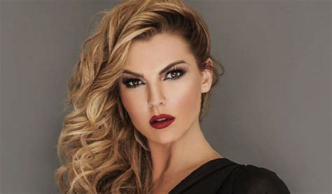 Marjorie de Sousa ignora las críticas y regresa a Telemundo Panamá