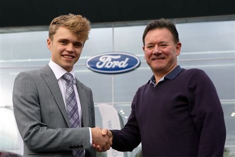 Hendy Ford supports Eastleigh 10K as headline sponsor | Car Dealer News