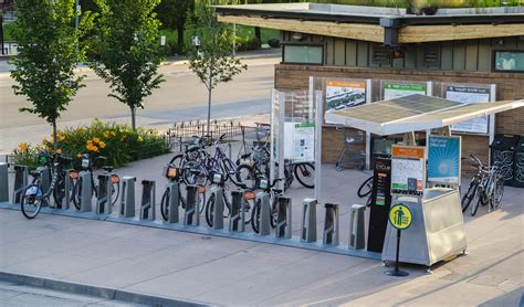 World's First Network of Solar-Powered E-Bike Charging Stations | WE-cycle