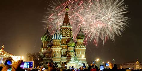 The Biggest New Years Eve Celebrations Around The World