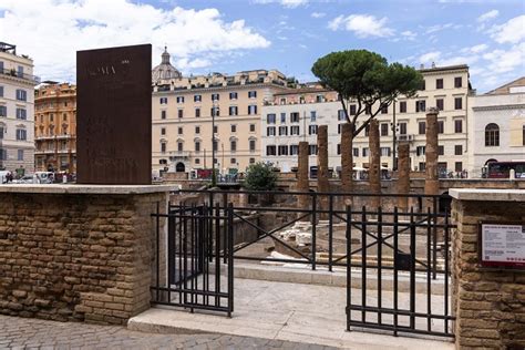 Area Sacra Di Largo Di Torre Argentina Visitabile Il Punto In Cui Fu