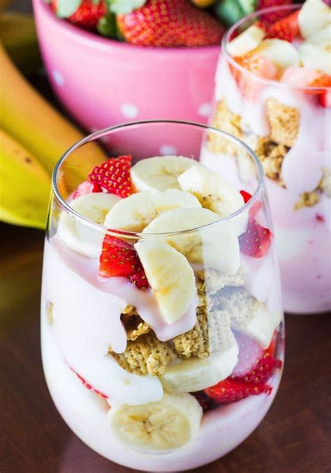 Strawberry Banana Yogurt Parfaits Recipe Breakfast Parfait Recipes Parfait Recipes Healthy