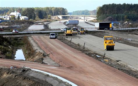 Z autostrady A2 na południową obwodnicę Warszawy Drogowcy spinają